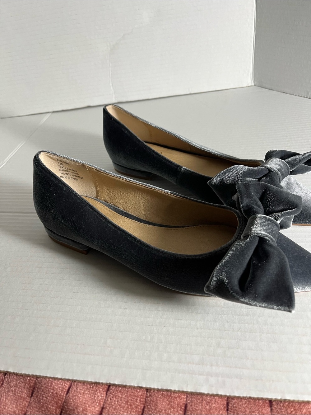 Cecelia New York Brie Bow pointed Toe Velvet size 8.5